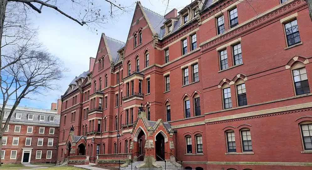 بهترین دانشگاه های روانشناسی دنیا - هاروارد
